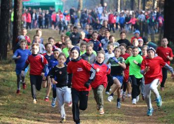 XXIII Powiatowy bieg przełajowy z okazji 100. Rocznicy Odzyskania Niepodległości przez Polskę