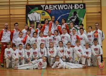 Z  PLT XVII taekwondziści Combat Sports Academy przywieźli 31 medali
