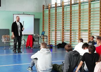 Spotkanie z osobami niewidomymi w sokólskiej "Zawodówce"