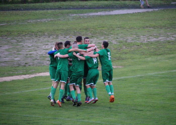 Dąb Dąbrowa Białostocka w Finale