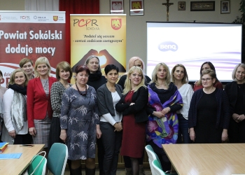„Porozmawiajmy o naszej mocy w działaniach przeciw przemocy."